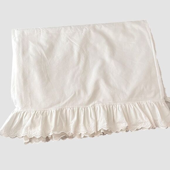 Ralph Lauren Queen Bromley White Eyelet Ruffle Flat Sheet - Picture 1 of 6